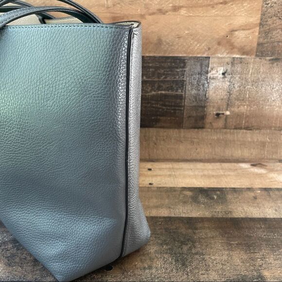 Vegan Pebbled Leather Reversible Tote Bag Cream and Grey - Picture 9 of 14